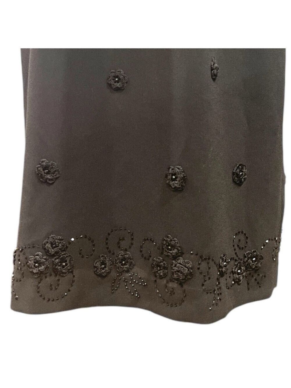 BRAEMAR SZ 9/10 black sheath dress with flower appliqué and beading back split